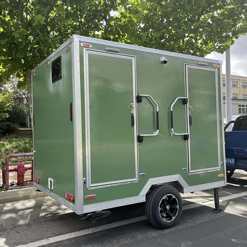 Trailer vòi hoa sen và nhà vệ sinh